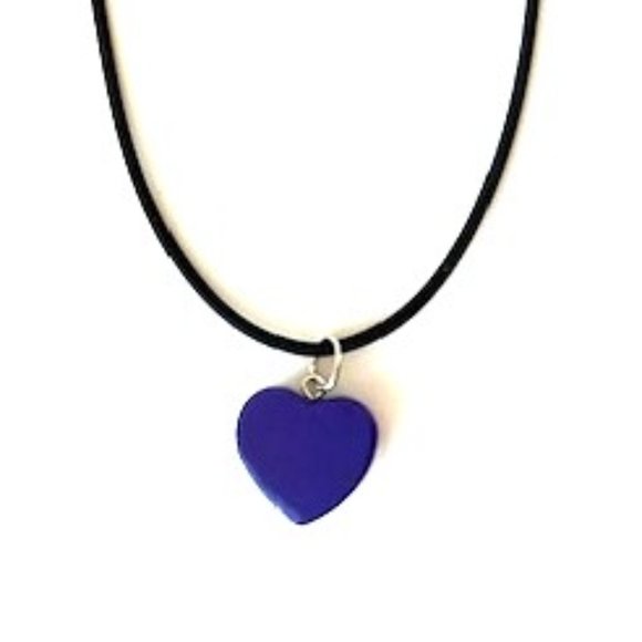 Black Choker Necklace with Purple Heart Pendant - Picture 2 of 5